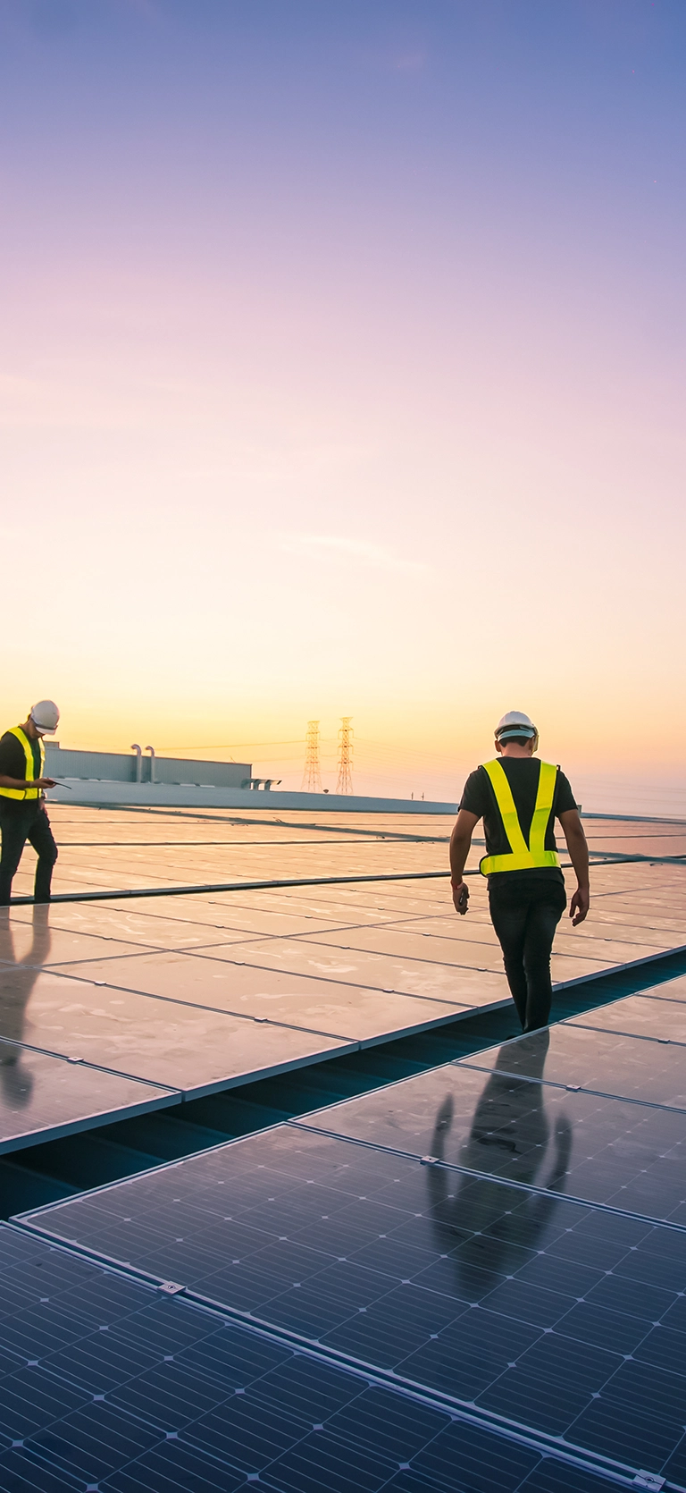 solaranlage auf einer gewerbehalle