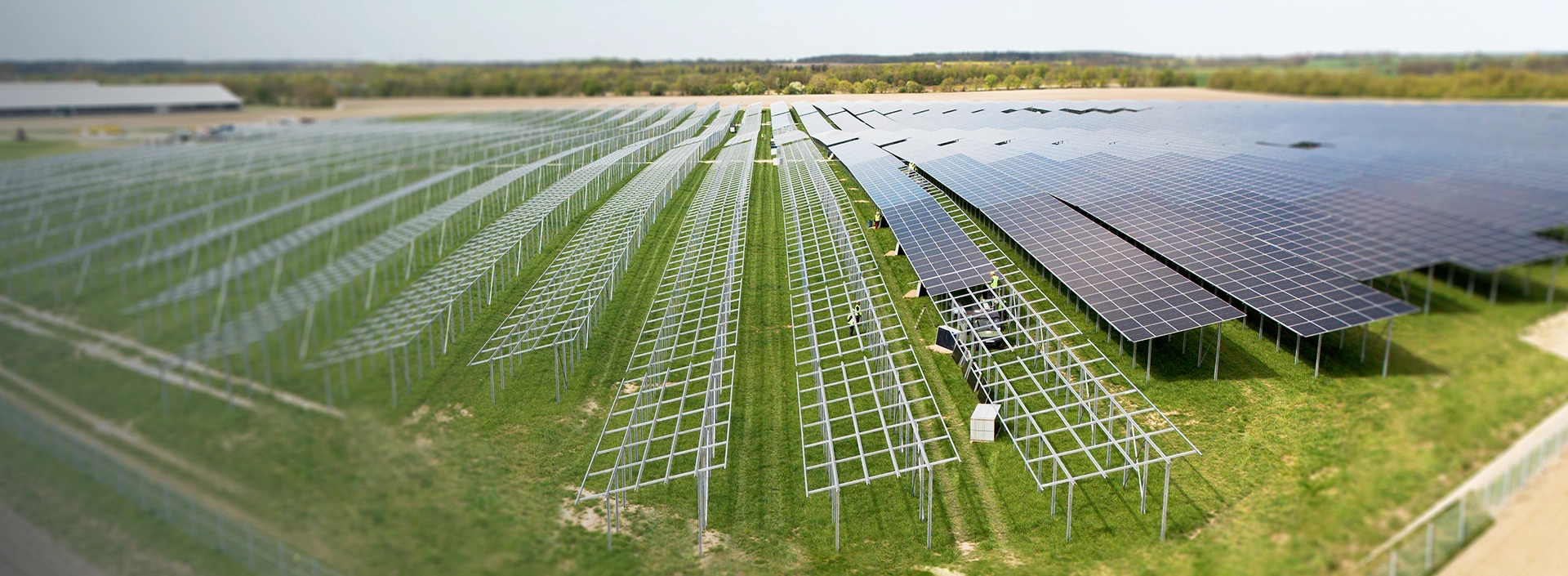 Ein Solarpark wird gebaut